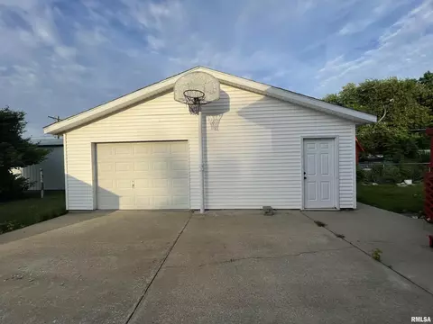 1004 S 12th St, Herrin, IL 62948 photo 29