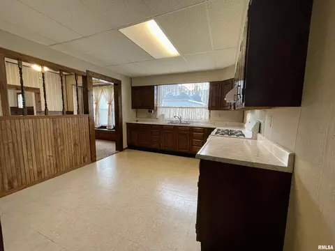 1004 S 12th St, Herrin, IL 62948 photo 12