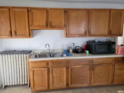 1154 19th St, Moline, IL 61265 photo 12