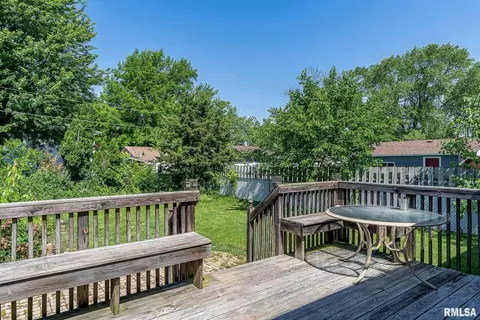 3609 38th St, Moline, IL 61265 photo 16