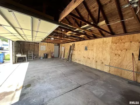1427 10th St, Moline, IL 61265 photo 27