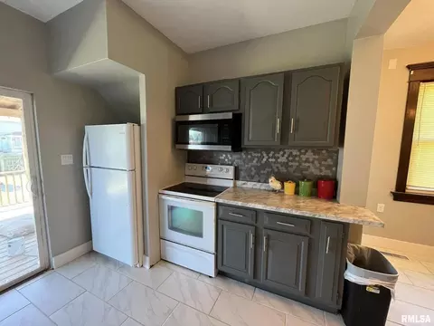 1427 10th St, Moline, IL 61265 photo 8