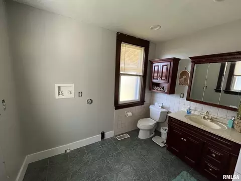 1427 10th St, Moline, IL 61265 photo 23