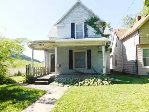 1832 12th Ave, Moline, IL 61265 photo 1