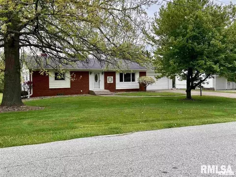 1302 SW 3rd Ave, Aledo, IL 61231 photo 1