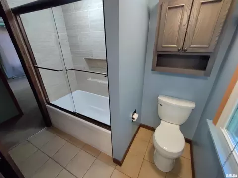 1120 48th St, Moline, IL 61265 photo 8