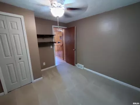 1120 48th St, Moline, IL 61265 photo 16