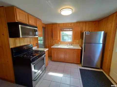 1120 48th St, Moline, IL 61265 photo 19