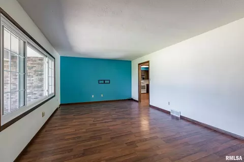 501 9th Avenue Ct, Hampton, IL 61256 photo 12