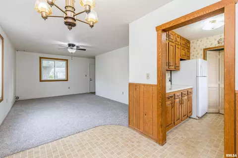 3910 10th Ave, Moline, IL 61265 photo 7