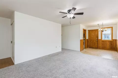 3910 10th Ave, Moline, IL 61265 photo 4