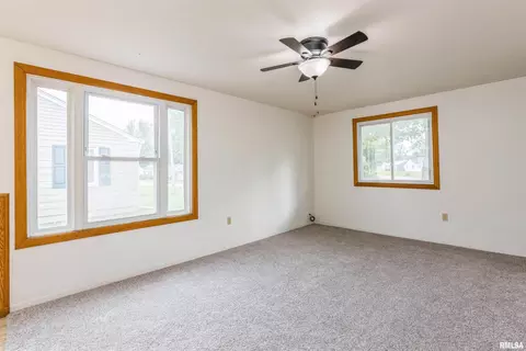 3910 10th Ave, Moline, IL 61265 photo 5