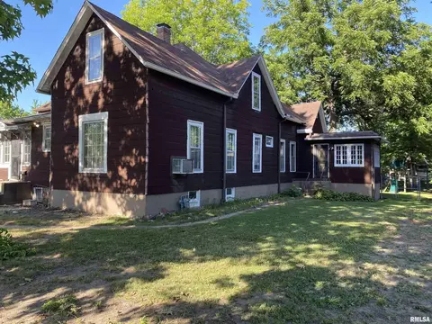 508 S 14th St, Herrin, IL 62948 photo 3