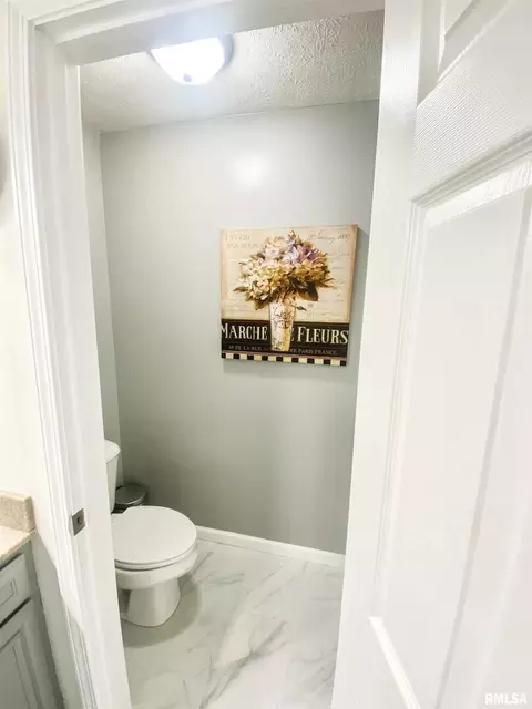 1804 Colonial Dr, Marion, IL 62959 photo 13