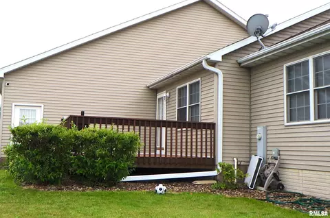 1820 12th St, Silvis, IL 61282 photo 34