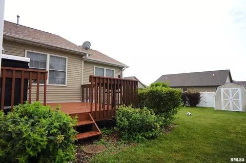 1820 12th St, Silvis, IL 61282 photo 33