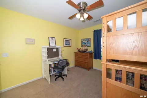 7 Jacob Dr, Eldridge, IA 52748 photo 24