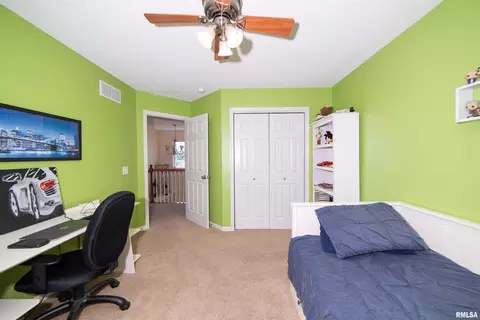 7 Jacob Dr, Eldridge, IA 52748 photo 27