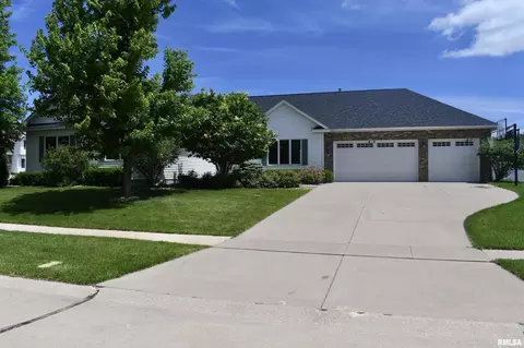 651 Dammann Dr, Eldridge, IA 52748 photo 39