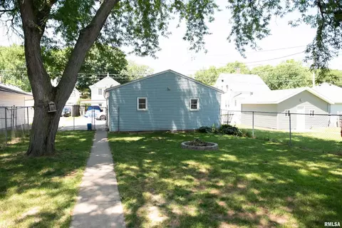 2009 14th St, Moline, IL 61265 photo 21