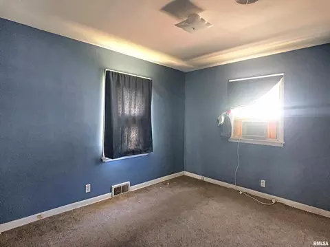 1408 43rd St, Moline, IL 61265 photo 6