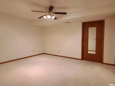 712 Valley View Dr, Fulton, IL 61252 photo 12