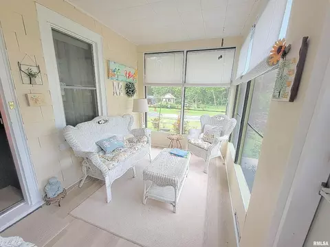 125 18th Ave, Moline, IL 61265 photo 3