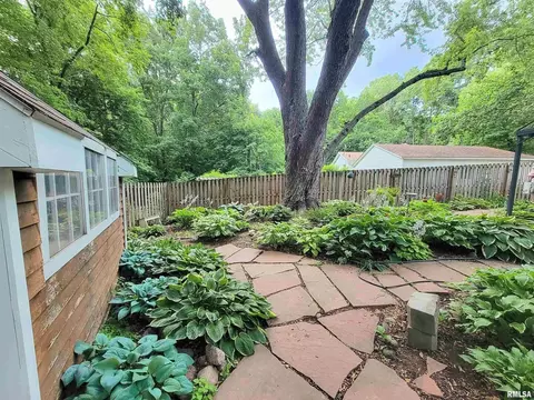 125 18th Ave, Moline, IL 61265 photo 13