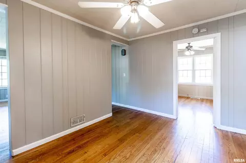 1102 Lickliter St, Benton, IL 62812 photo 8
