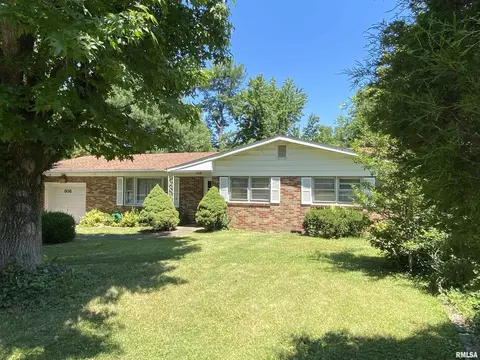 808 Hilldale Ave, Herrin, IL 62948 photo 1