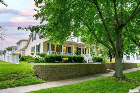 2203 5th St, Moline, IL 61265 photo 2