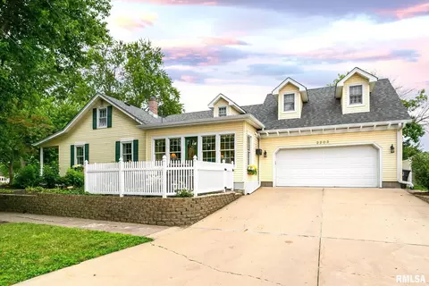 2203 5th St, Moline, IL 61265 photo 37