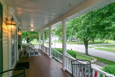 2203 5th St, Moline, IL 61265 photo 5