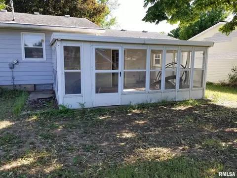 913 5th St #A, Hampton, IL 61256 photo 11