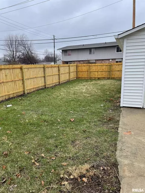 4105 22nd Ave, Moline, IL 61265 photo 3