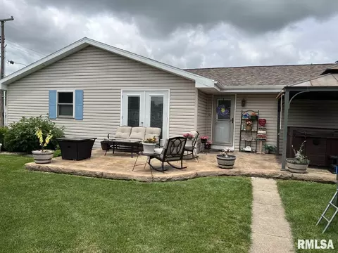 329 E College St, Kewanee, IL 61443 photo 9