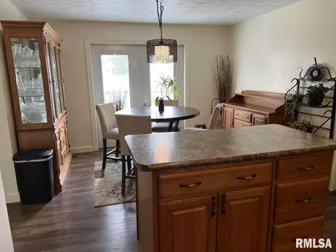 329 E College St, Kewanee, IL 61443 photo 21