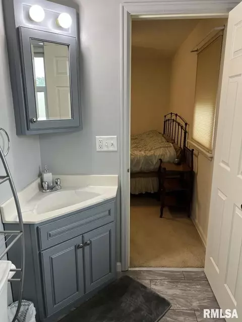 329 E College St, Kewanee, IL 61443 photo 25