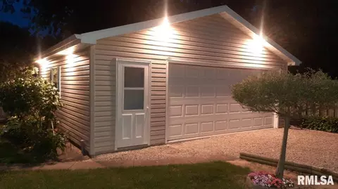 329 E College St, Kewanee, IL 61443 photo 13