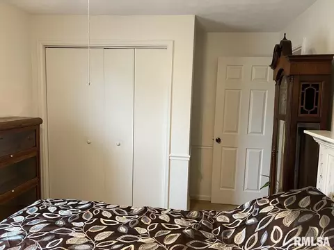 329 E College St, Kewanee, IL 61443 photo 23