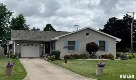 329 E College St, Kewanee, IL 61443 photo 1