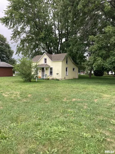 517 5th St, Andover, IL 61233 photo 4