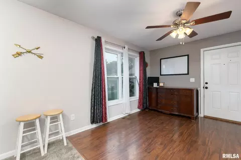 1311 17th St, Moline, IL 61265 photo 7