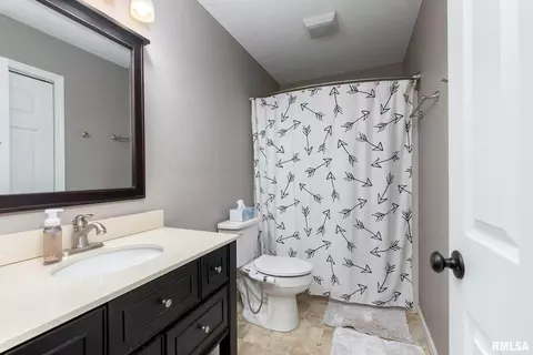 1311 17th St, Moline, IL 61265 photo 14