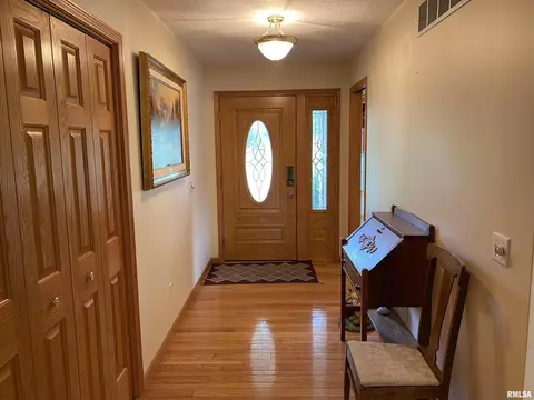 116 N 3rd St, Cambridge, IL 61238 photo 11