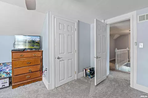1408 13th St, Viola, IL 61486 photo 18