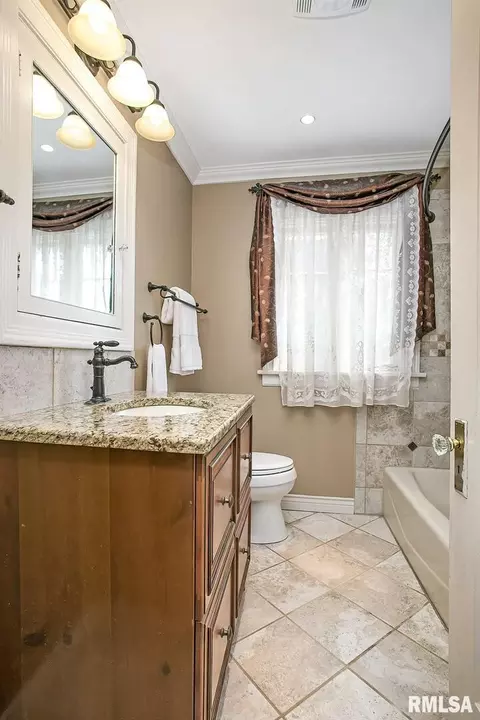 2951 15th Ave, Moline, IL 61265 photo 21
