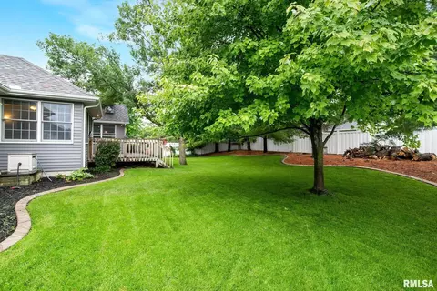408 S 9th Ave, Eldridge, IA 52748 photo 37