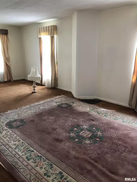 136 12th St, Silvis, IL 61282 photo 11