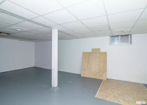 2401 28th St, Moline, IL 61265 photo 24
